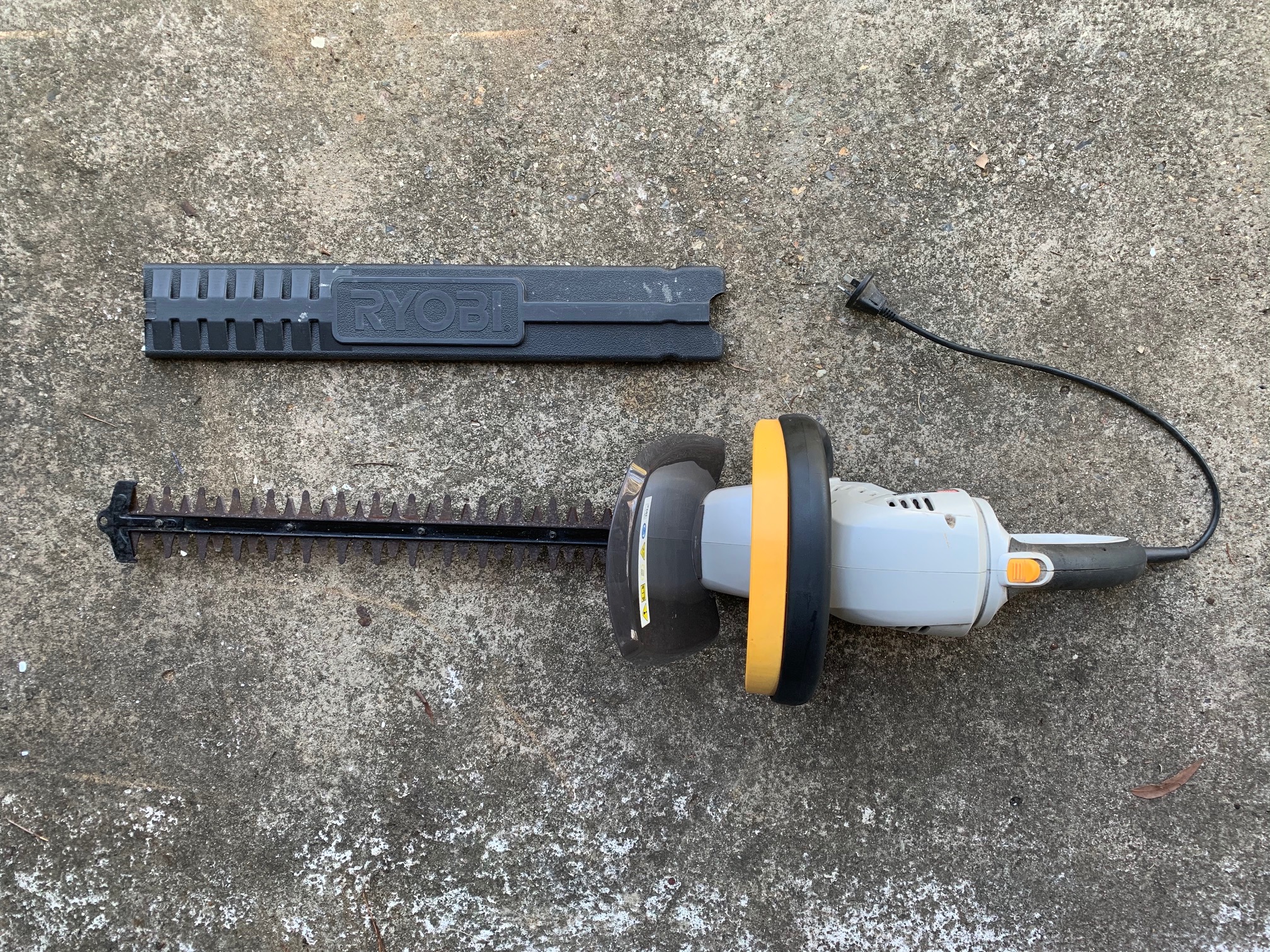 Gold Coast Tool Library: Hedge Trimmer Ryobi 240V (0003)